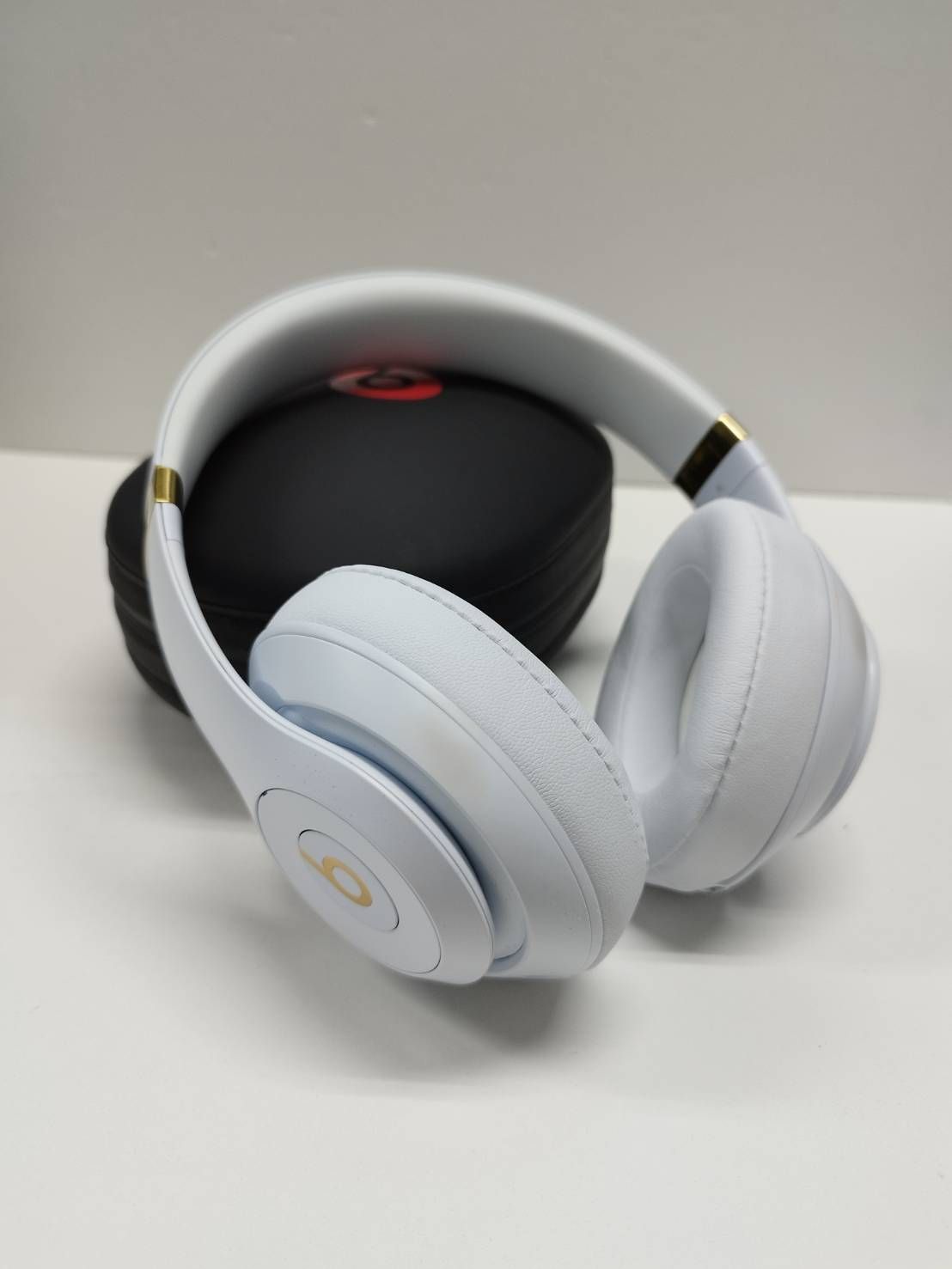 beats studio pro ブラック　ジャンク Yahoo!オークション -「beats ヘッドホン ジャンク