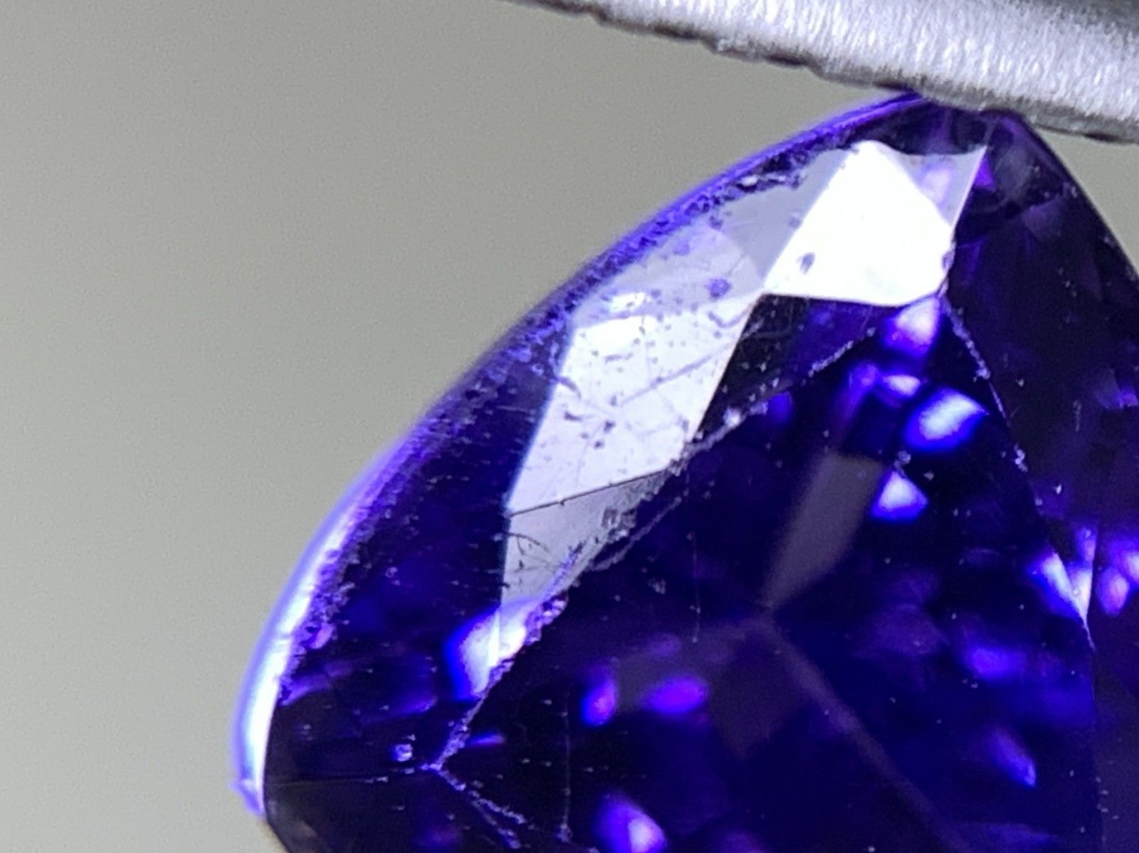 ◇希少石◇タンザナイト【最高級・宝石質・0.78 ct