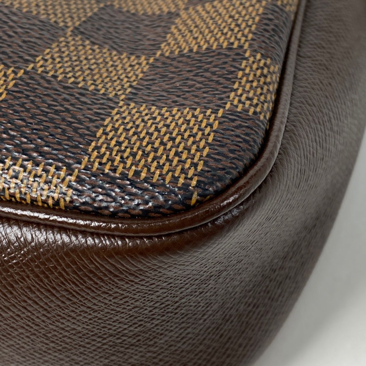 ルイ・ヴィトン Louis Vuitton トゥルース メイクアップ メイク