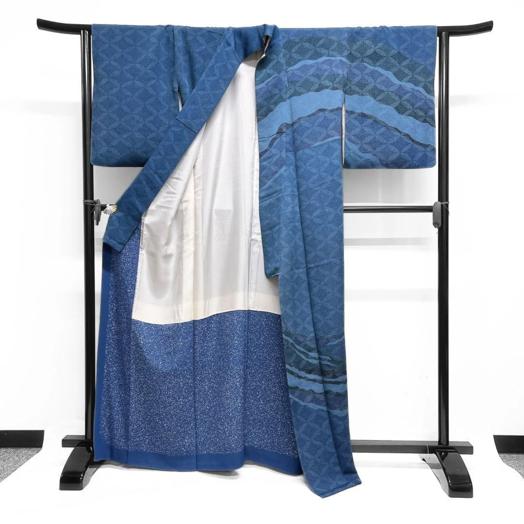 作家もの　付け下げ　七宝　藍染　円弧　よろけ模様　ちりめん着物　012a d 作家もの 付け下げ 七宝 藍染 円弧 よろけ模様 ちりめん着物