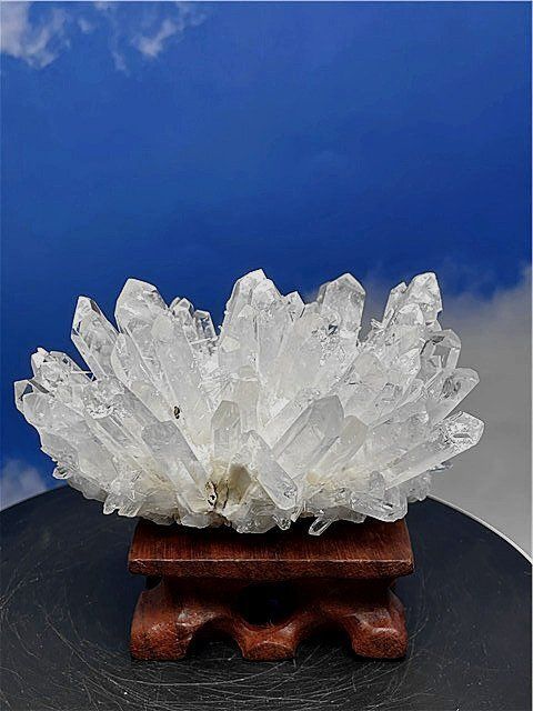 【入手困難】AAA級高透明度天然水晶クラスターB81B6/104B54A 入手困難】AAA級天然高透明度水晶クラスターB86B6/64B77C - メルカリ