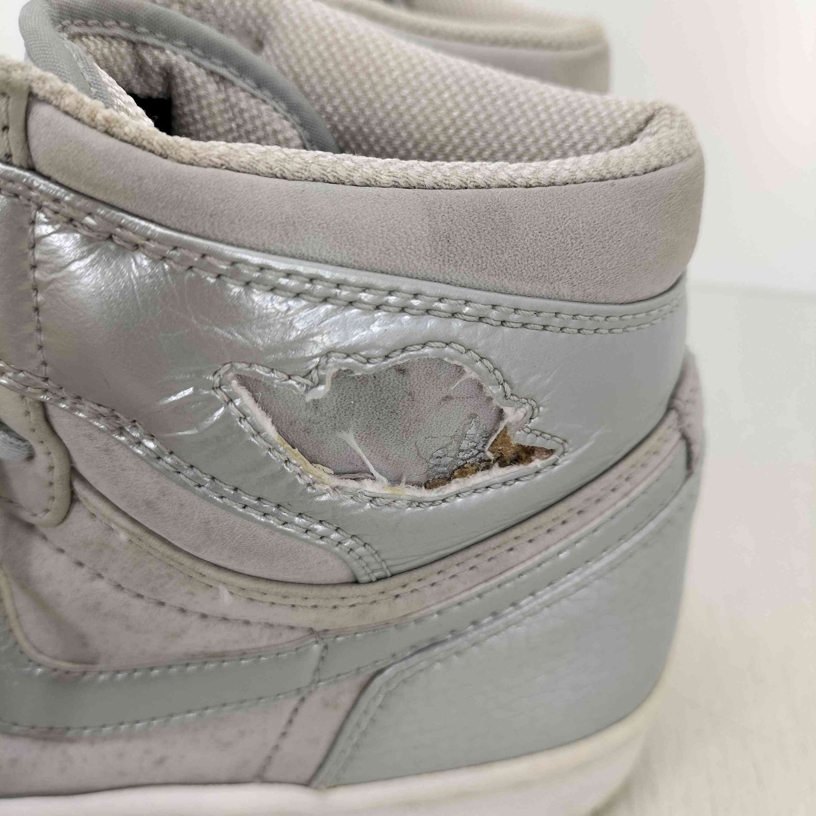 NIKE(ナイキ) AIR JORDAN 1 2001 ADDITION メンズ JPN：25.5 【中古】【ブランド古着バズストア】 ナイキ NIKE AIR JORDAN 1 2001 ADDITION メンズ JPN：25.5 - メルカリ