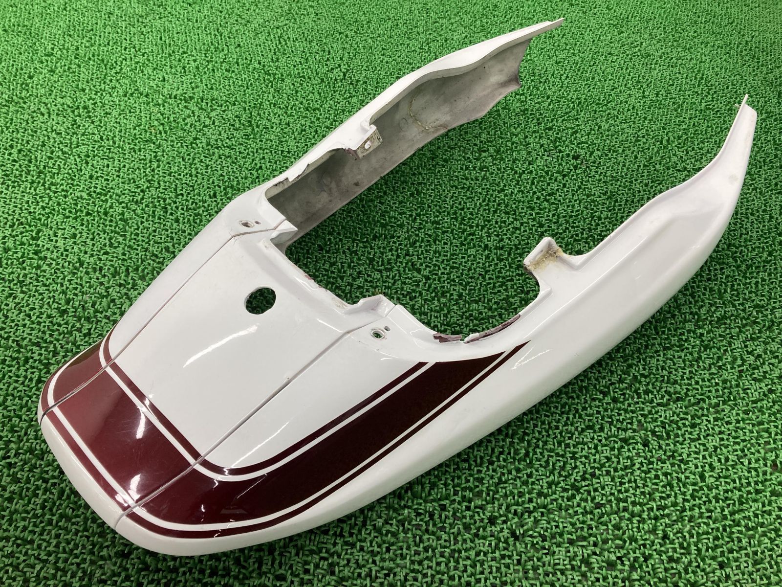 バリオス テールカウル 白/赤 14090-1087/14090-1088/14090-1089