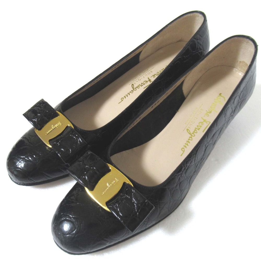 Salvatore Ferragamo サルヴァトーレフェラガモ クロコ型押し レザー ヴァラリボン パンプス 7C 約24.5cm ブラック ゴールド金具 レディース 古着