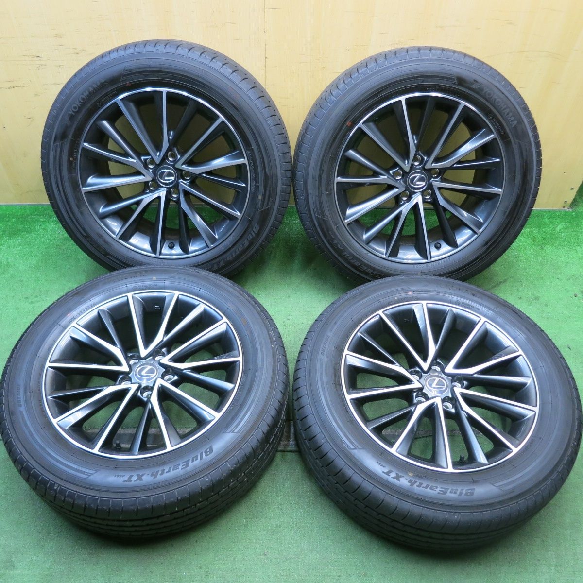 新車外し 25年 センサー付 レクサス NX 純正 235 60R18 ヨコハマ BluEarth-XT AE61 18インチ PCD114.3 5H 5092001HAノ