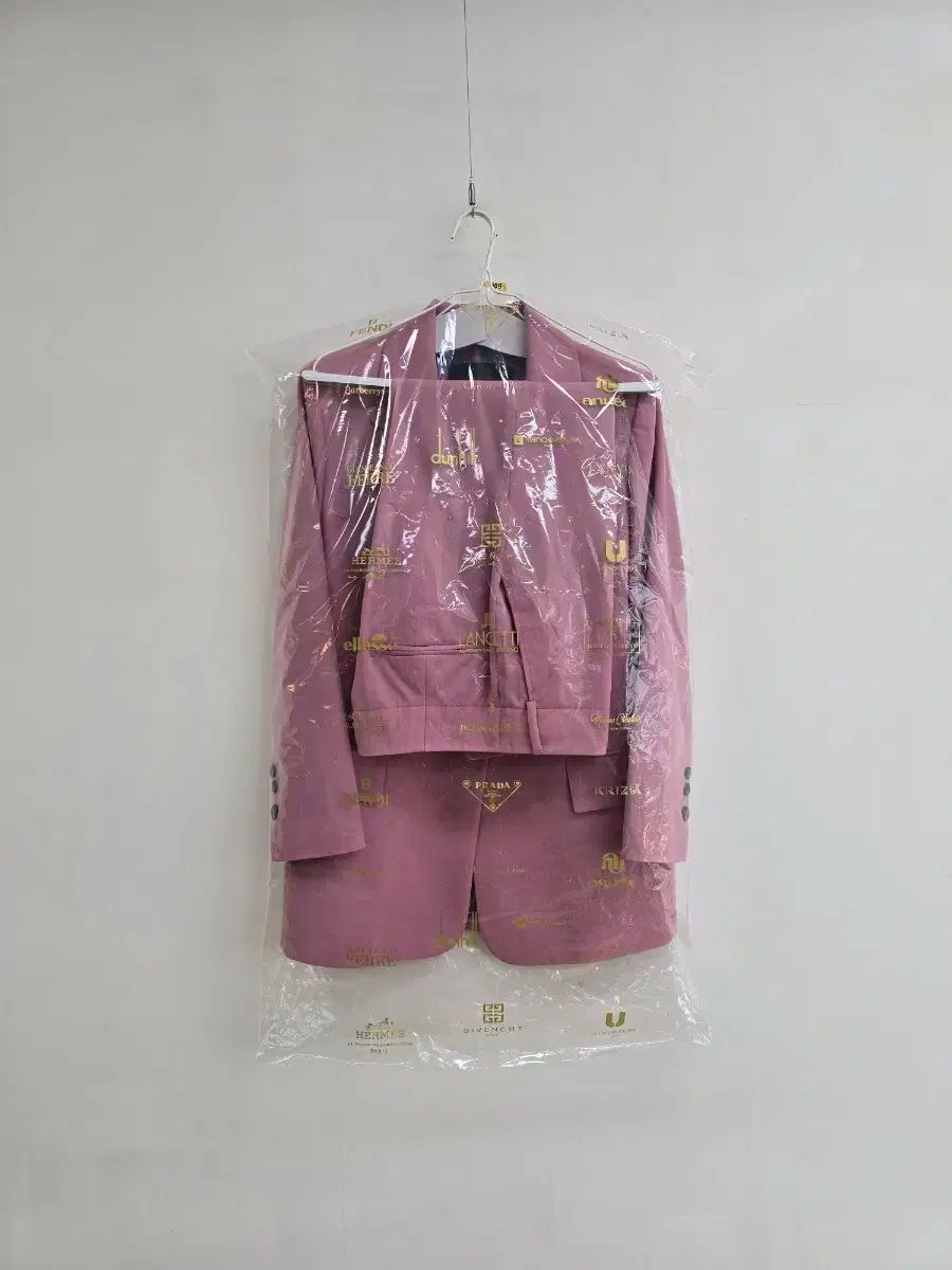 LUCKY CHOUETTE ラッキーシュエトゥ 華やかな セットアップ レタリングスリーブ 細い髪 100 %