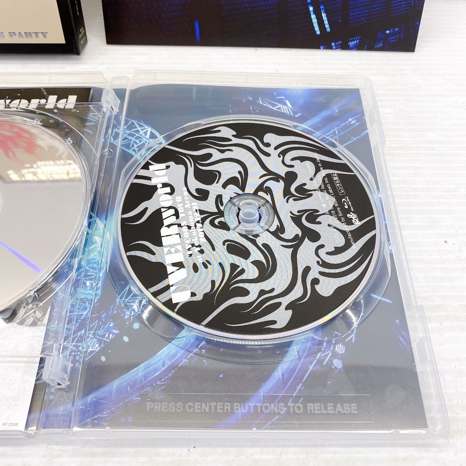 ◇ UVERWORLD ウーバーワールド DVD Blu-ay ブック まとめて 8点