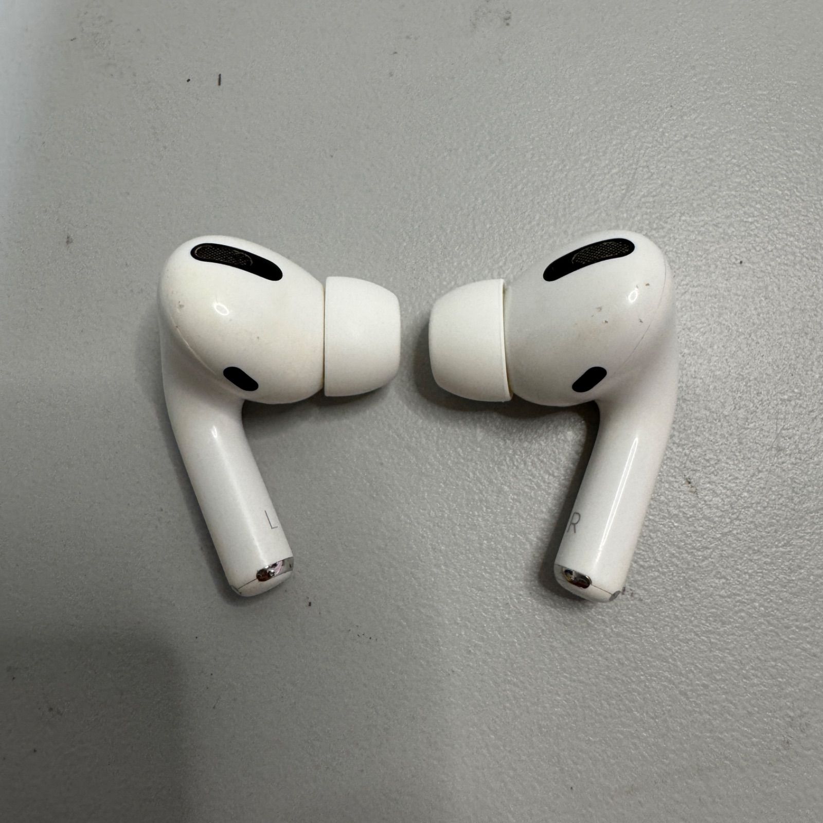 ワイヤレスイヤホン Apple AirPods Pro 第1世代 A2084 A2083 両