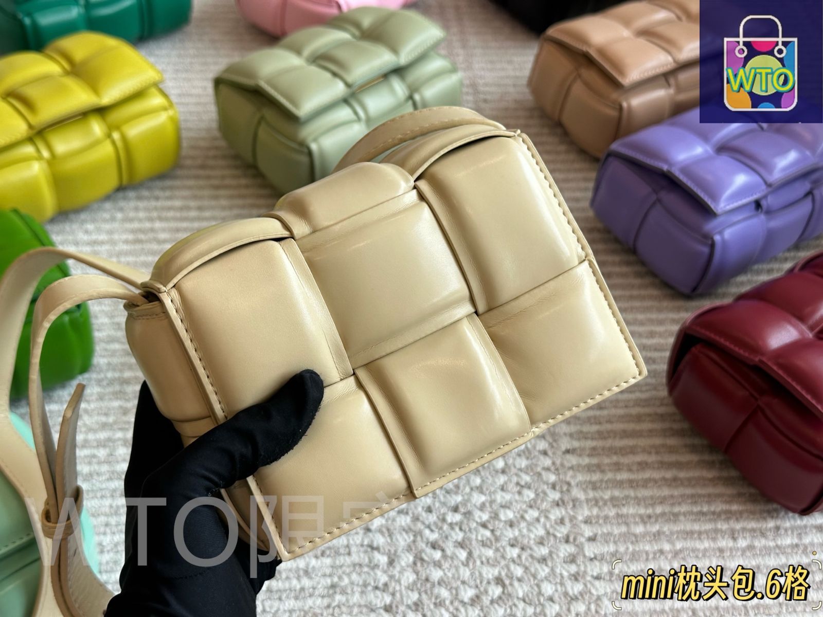 今日特価】Bottega Veneta ボッテガ・ヴェネタ カセットシリーズ