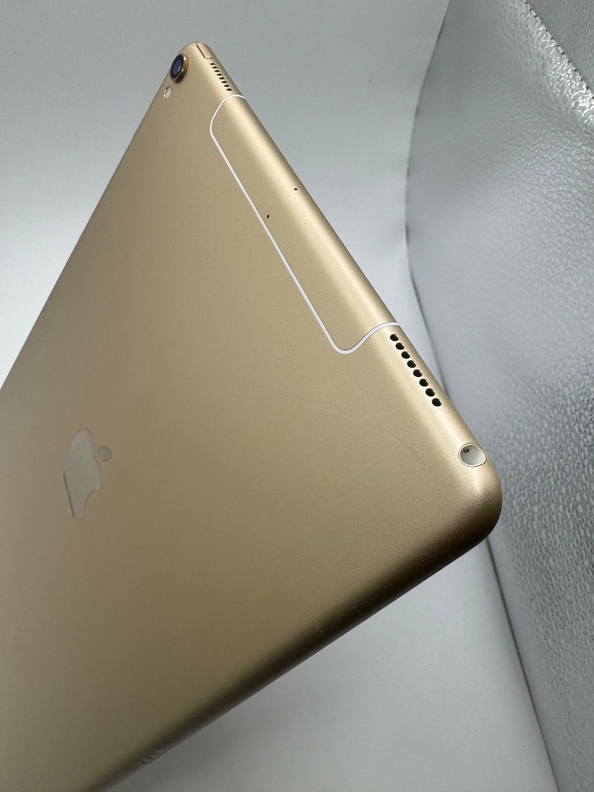 10.5インチiPad Pro Wi-Fi 256GB ゴールド 本体 【公式通販】