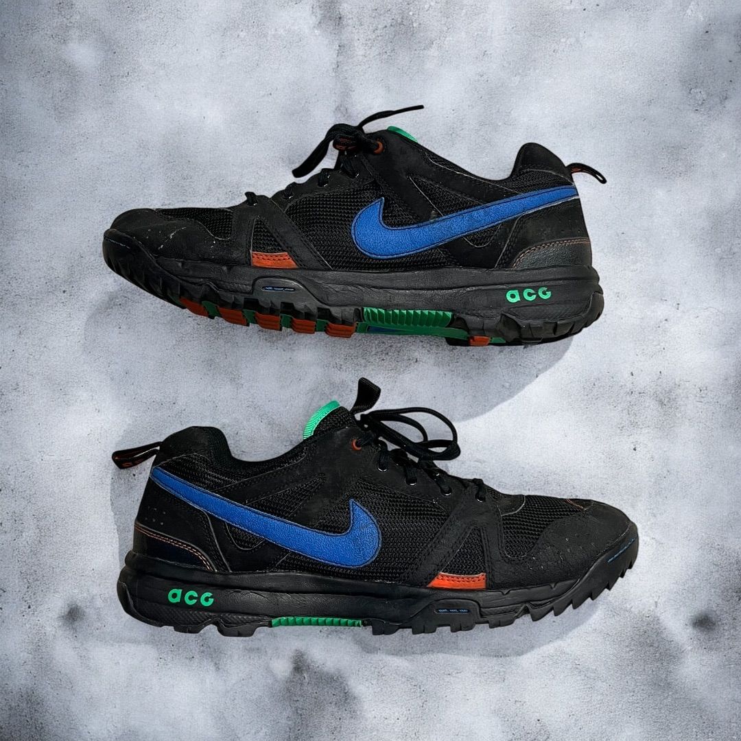 NIKE ACG trekking shoes