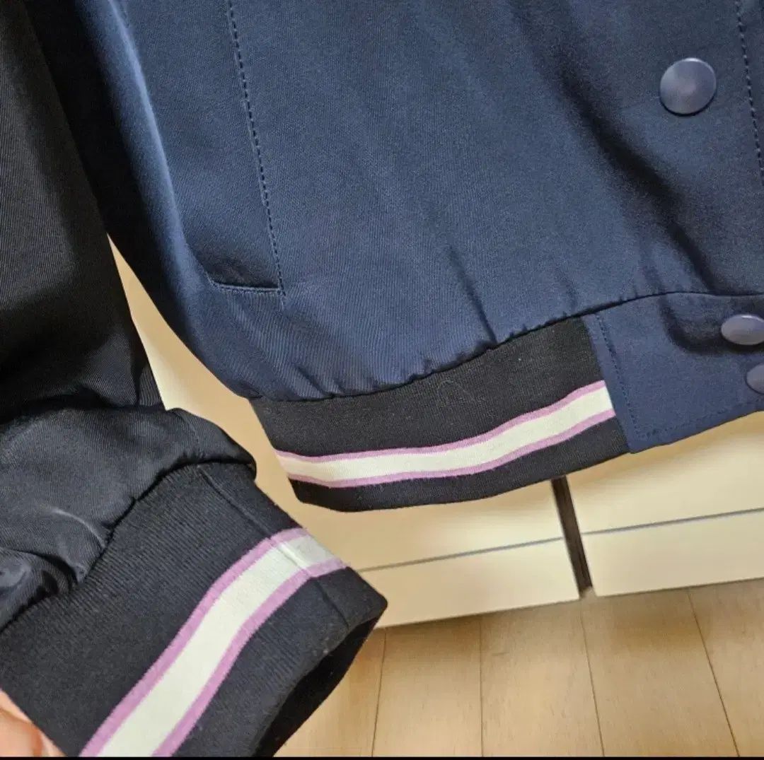 ラッキーシュエトゥ アウター