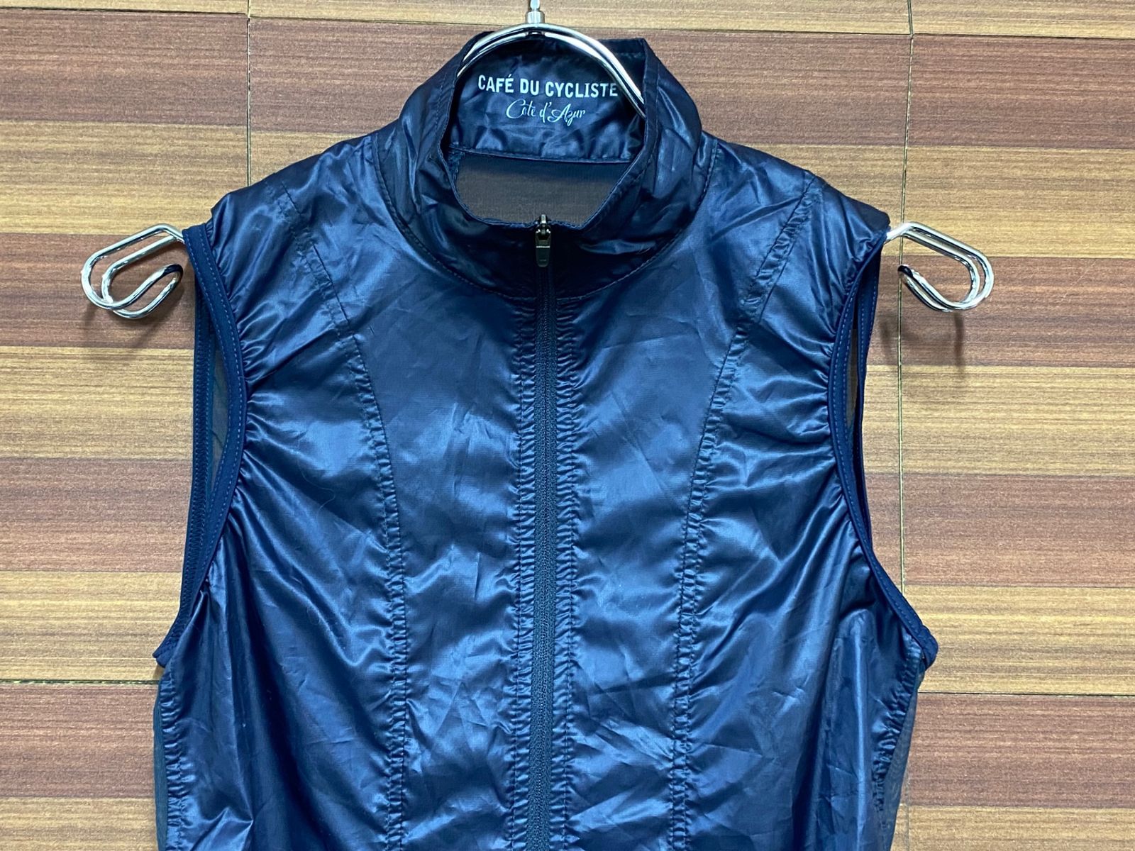 IN560 カフェドシクリステ Cafe du Cycliste Petra Gilet Woman ジレ
