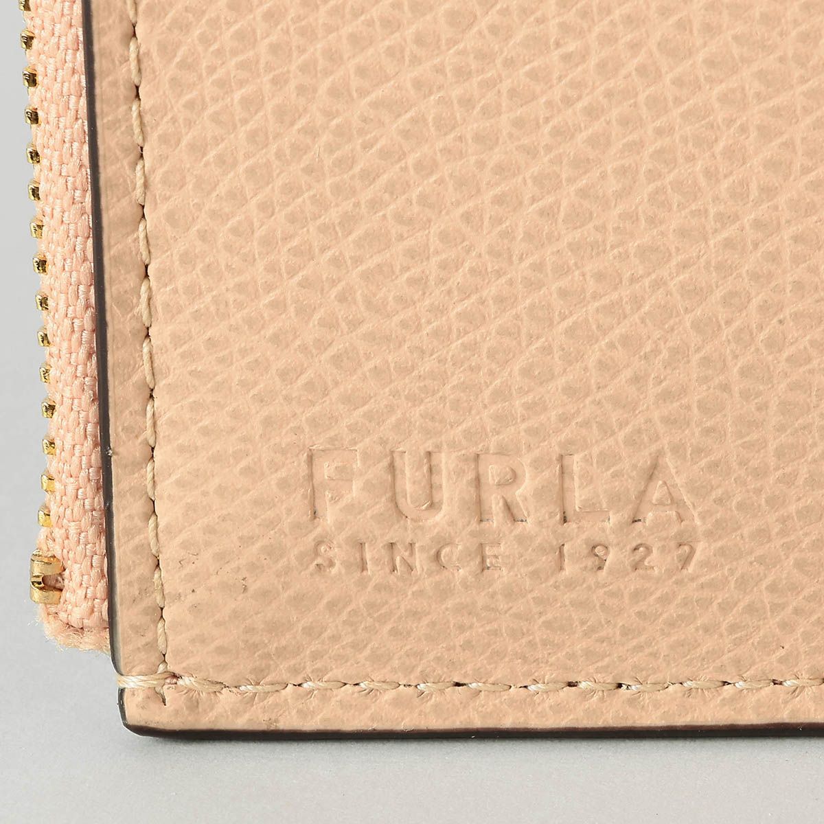 新品 フルラ FURLA 3つ折り財布 カメリア COMPACT WALLET ピンク  