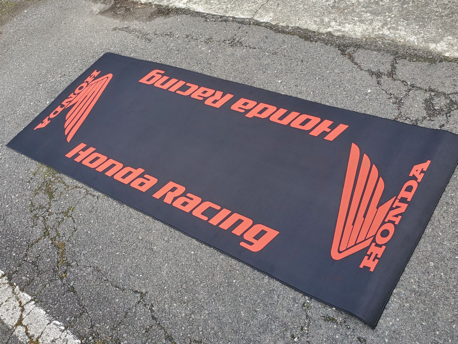 □YAMAHA RACING□ガレージ マット200×80 - メルカリ