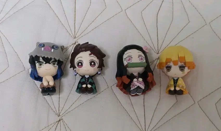 鬼滅の刃 インテリア ミニー フィギュア 4 種 まとめ売り