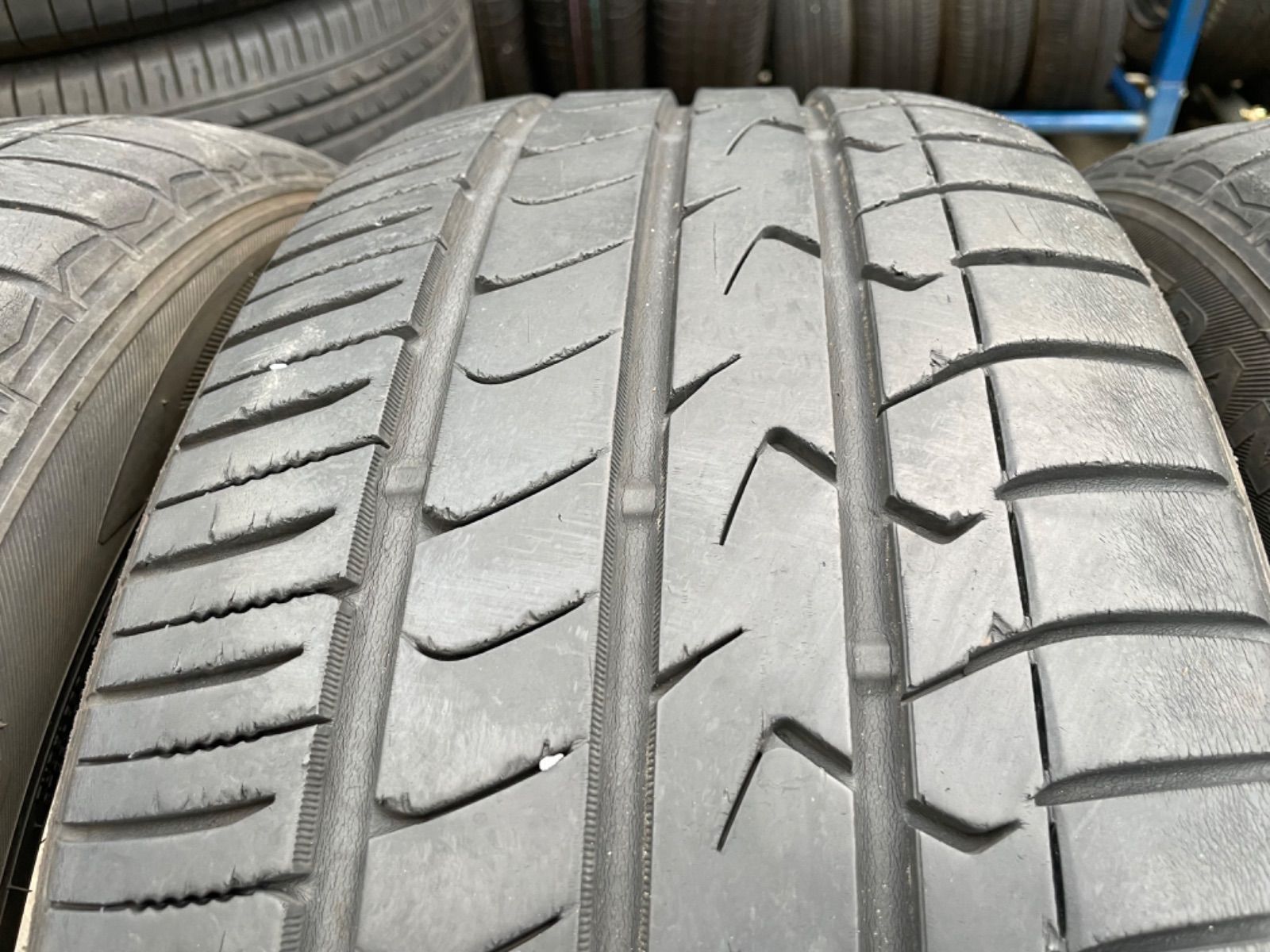 F0132）中古タイヤ4本セット！235/50R18 TOYO 2016年製造、クラウン 