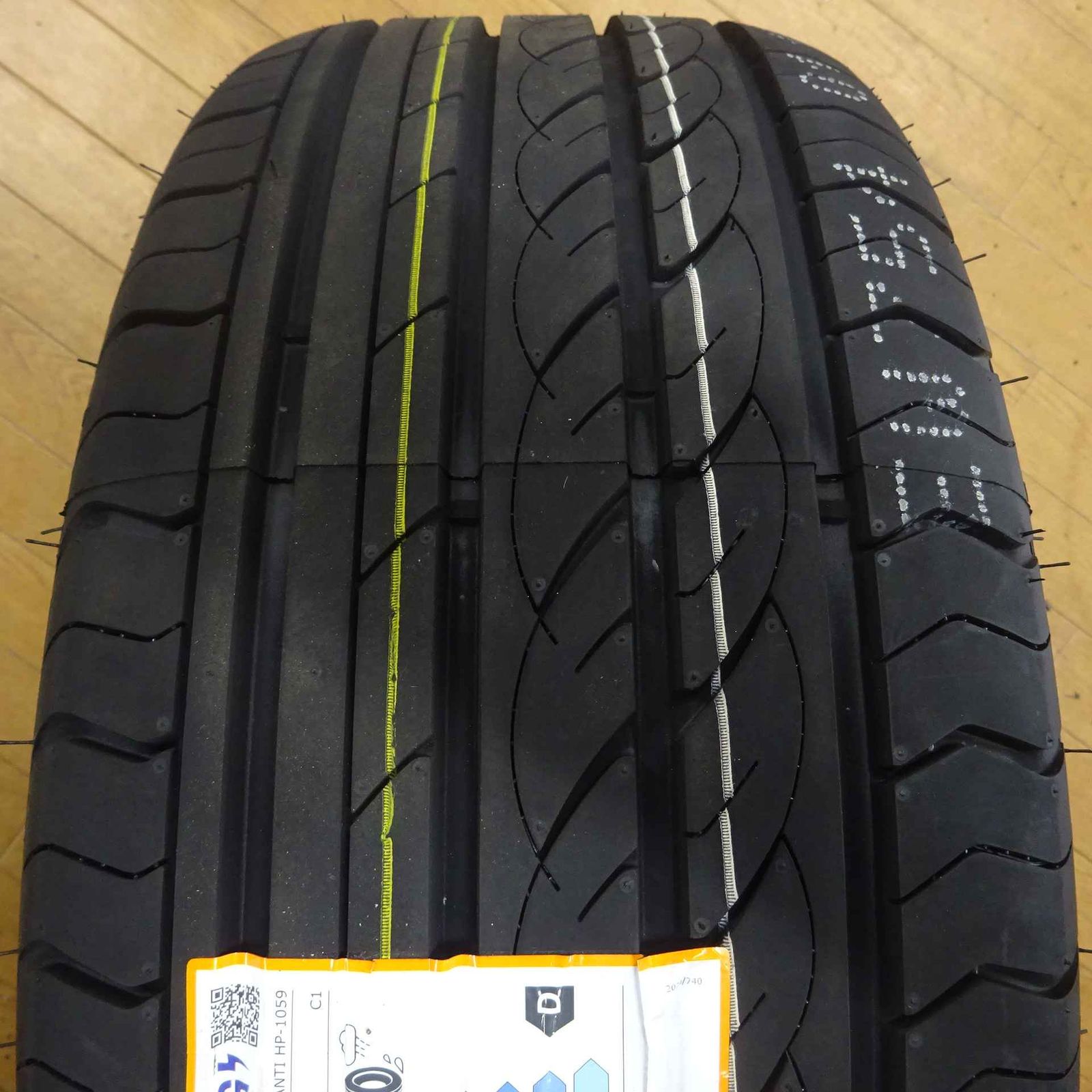 245|40R19×8J