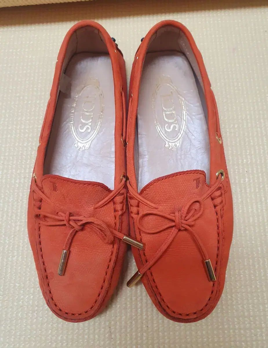 レディース TOD S トッズ ドライビング シューズ 225m