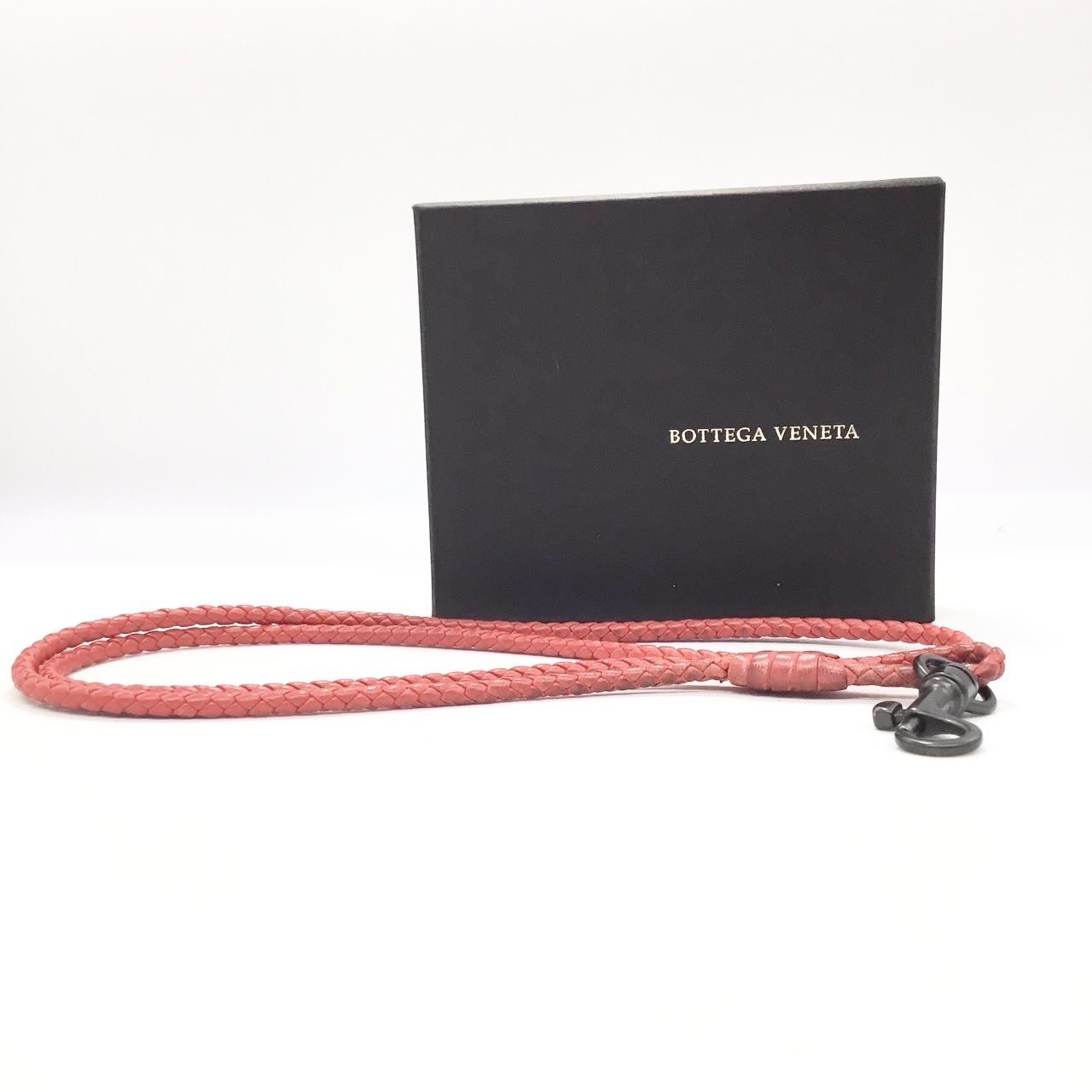 【美品】BOTTEGA VENETA ネックストラップ　匿名配送❤︎ ボッテガヴェネタ BOTTEGA VENETA 美品 イントレチャート ネック