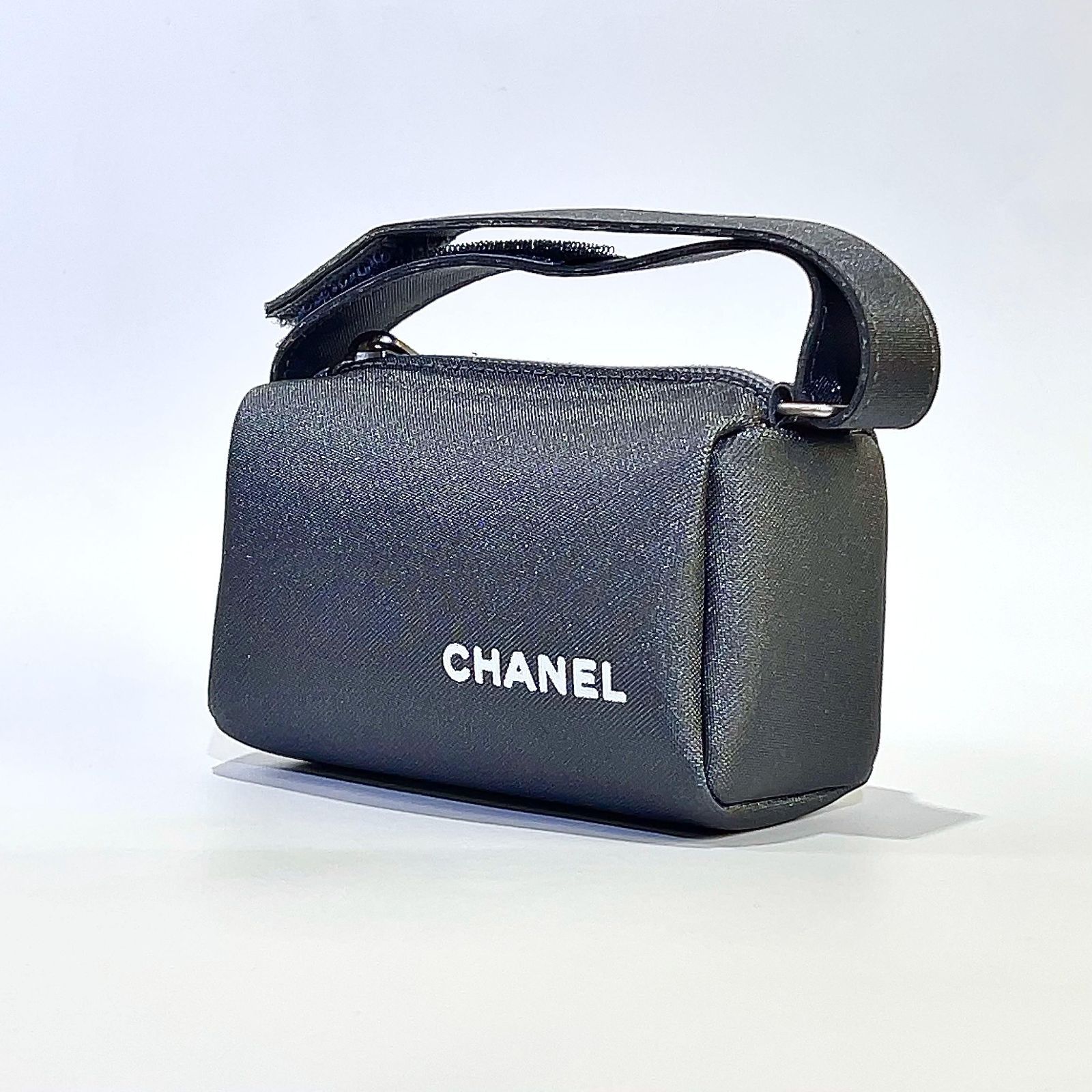 CHANEL シャネル ヴィンテージ ロゴ ショルダーバッグ ポーチ ナイロン