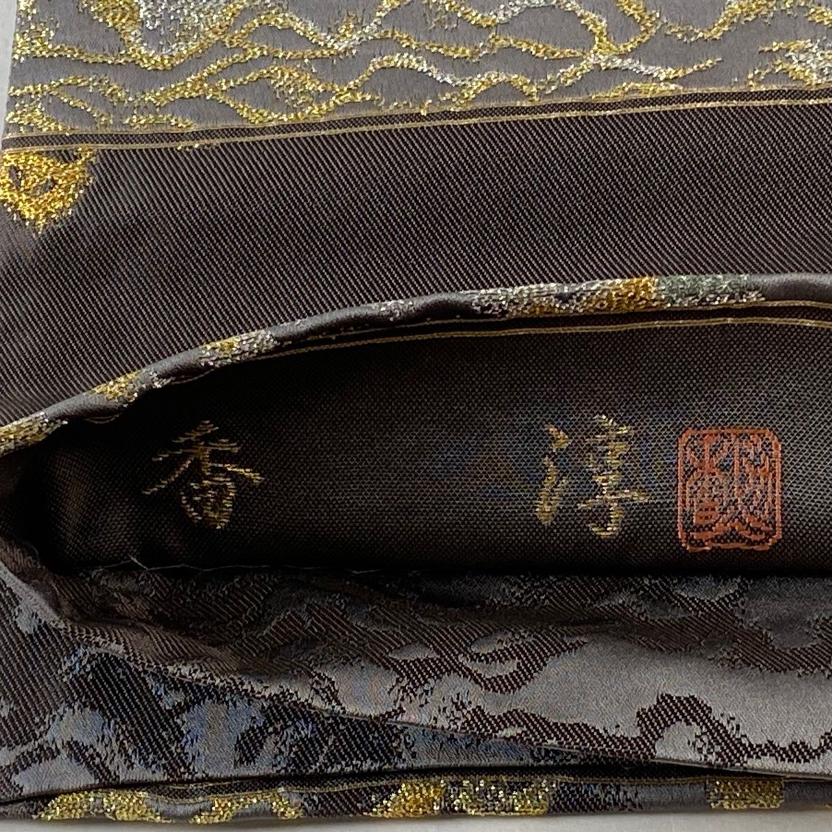 灰紫