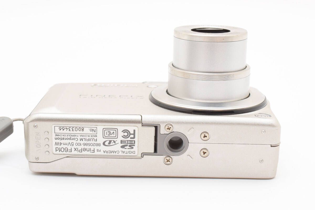 改良版入荷！ 富士フイルム FUJIFILM FinePix F60fd コンパクトデジタルカメラ L40 6865 【ランキング入賞】