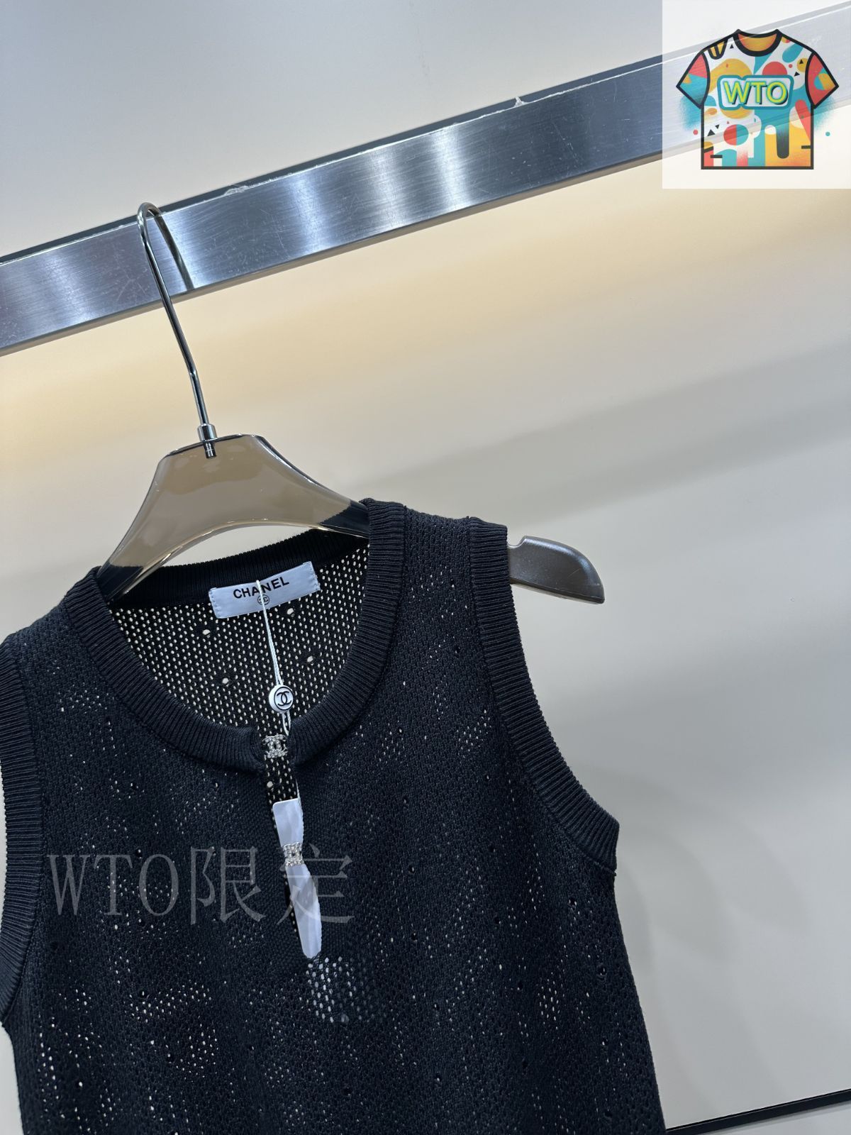 今日特価】Chanel 25 夏季新款 カットアウトニットベスト - メルカリ