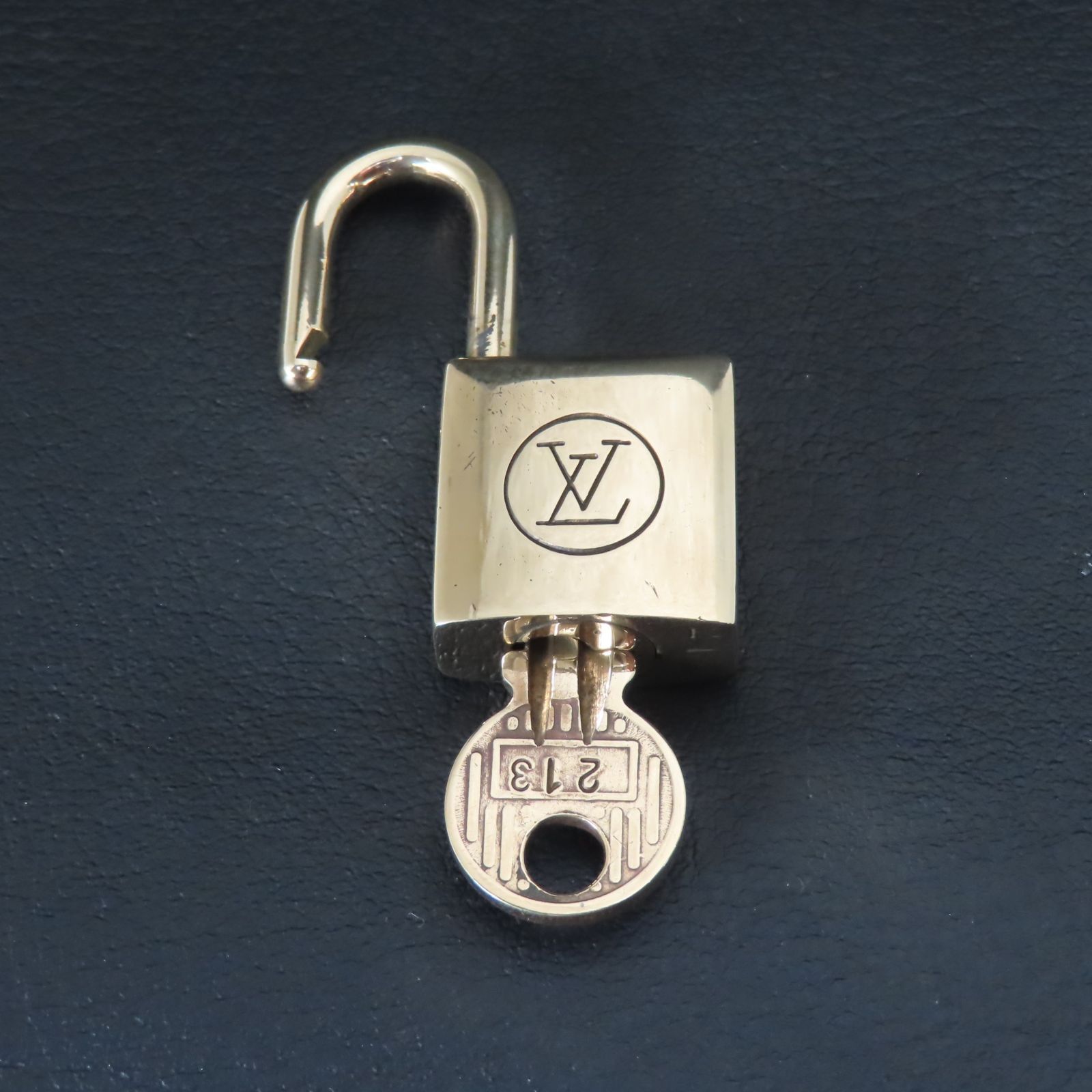 ルイヴィトン　鍵カデナ　50個セット　キーロック 楽天市場】LOUIS VUITTON ルイ ヴィトン カデナ パドロック 旧型