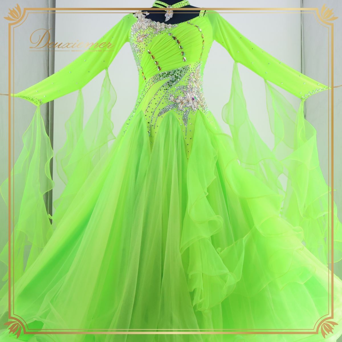 美品 社交ダンス衣装】グリーン ラテン ドレス ワンピース 黄緑 蛍光 長袖