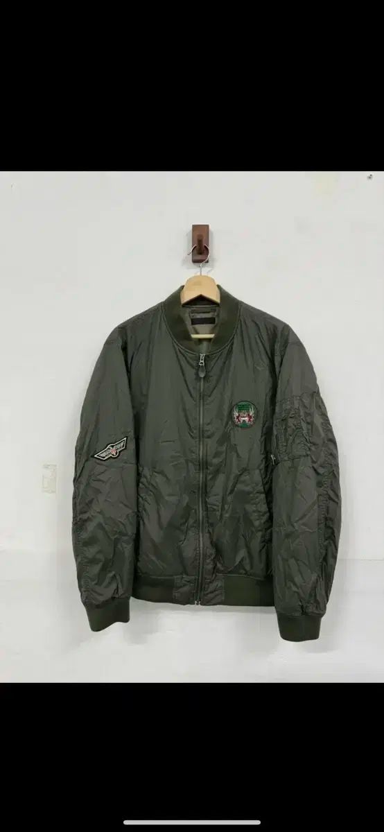 【雷市場（ポンジャン）商品韓国直送】 （ L ) ユニクロ ジャパン ma ー 1 MA-1ジャンパー