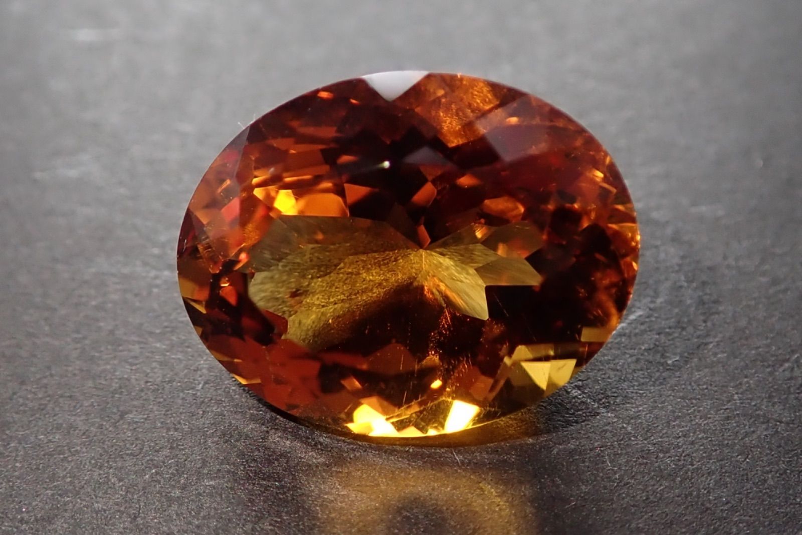 天然シトリン ルース 11.21ct 約13mm×16mm