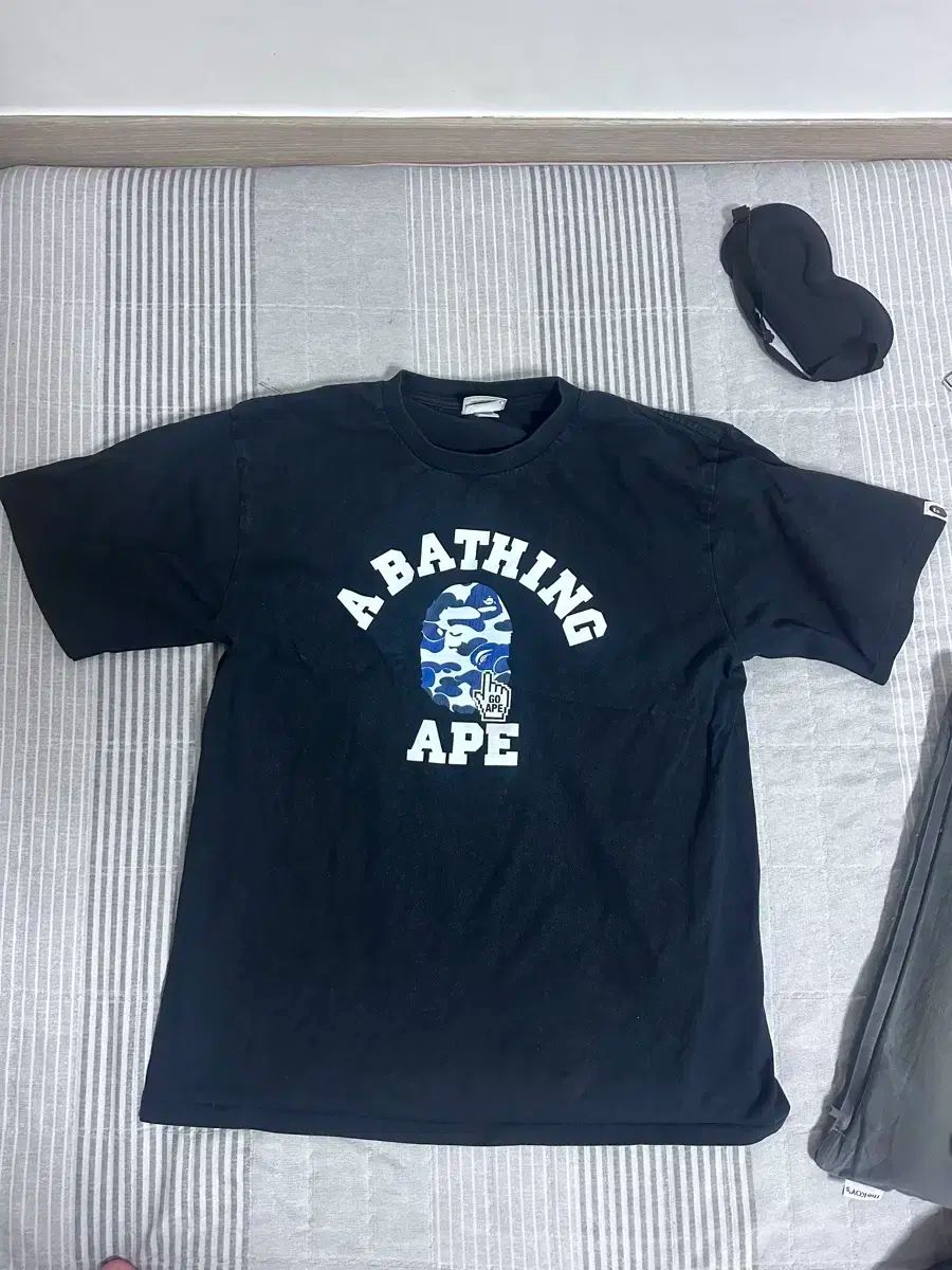 A BATHING APE アベイシングエイプ 半袖Tシャツ