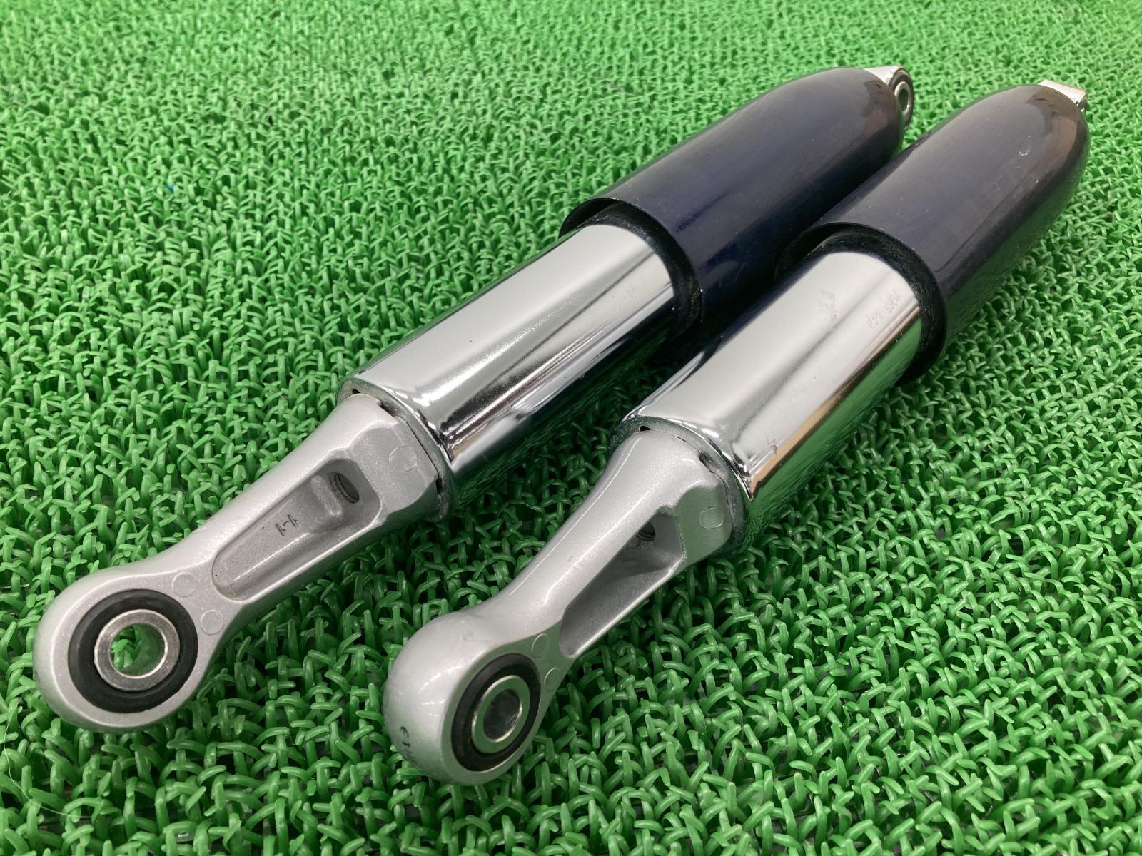 スーパーカブC125純正リアサスペンション 2個セット