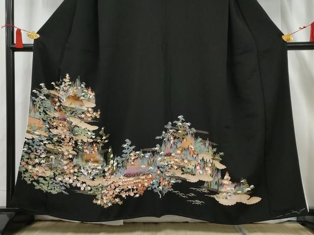 平和屋着物□豪華黒留袖 駒刺繍 扇面舞花文 金彩 正絹 逸品