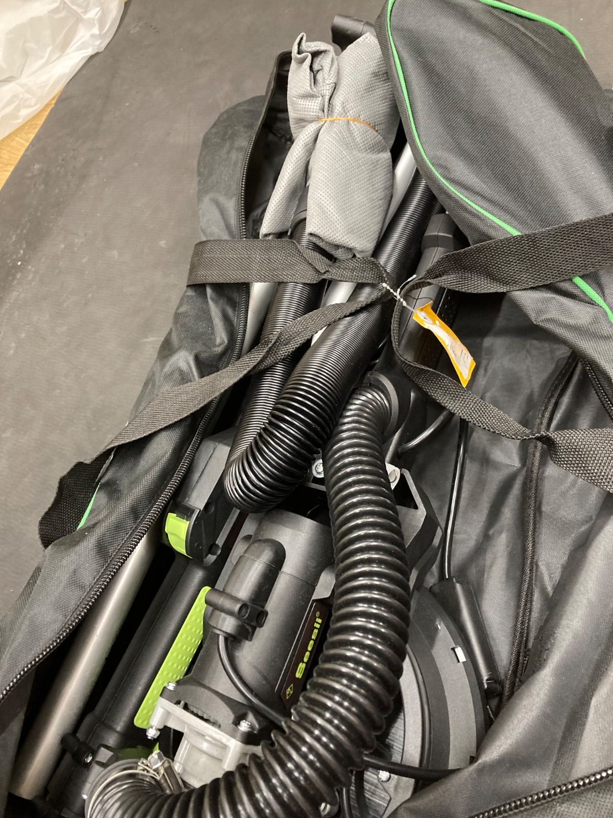 2025最新改良 SEESII 電気ドライウォールサンダー 1200W ポールサンダー 伸縮式ポール 210cm調節 6段変速 2400 RPM LEDライト付き 自動集塵システム ロングダストホース 集塵袋 6枚のサンドペーパー 2枚の無塵サンドペーパー HRDEVELOPMENT_JP