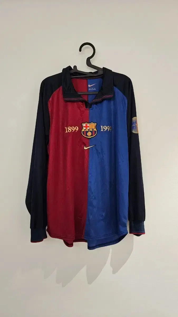 バルセロナの100周年記念版長袖ユニフォーム 2025年最新】バルセロナ 100周年の人気アイテム - メルカリ