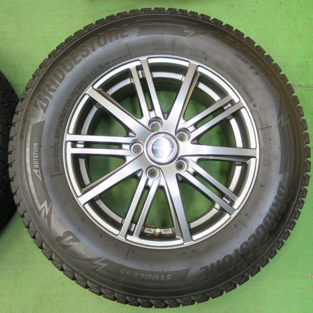 5本セット スズキ ジムニーノマド JC74W用 スタッドレス ブリヂストン ブリザック DM-V3 215/70R16 100Q エアージー マッシヴ タイヤホイール5本セット