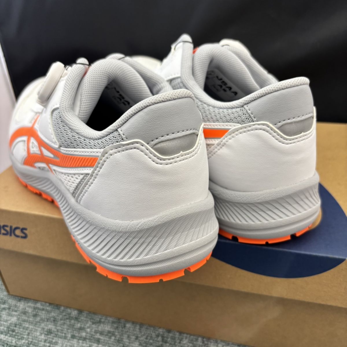 専用です！　　ASICS BOAシステム 安全靴 ホワイト/オレンジ/ブルー ◎【未使用】 アシックス 安全靴 CP219BOA ウィンジョブ WINJOB