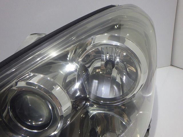 Yahoo!オークション カルディナ ヘッドライト左右 HID AZT241/246 後期