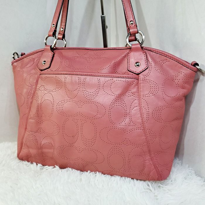 コーチ COACH シグネチャー パンチングレザー 肩掛け ショルダーバッグ 