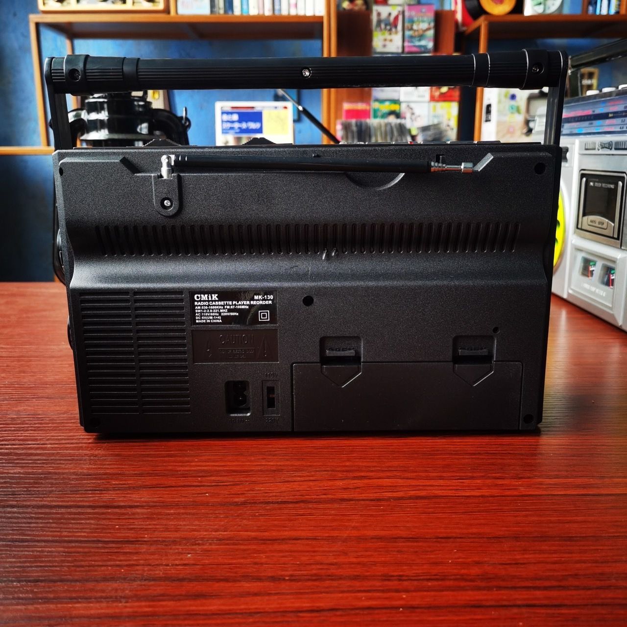 レトロ調ラジオカセットプレーヤー SDカード USB 対応アンティーク調 多機能受信バンドAMFM