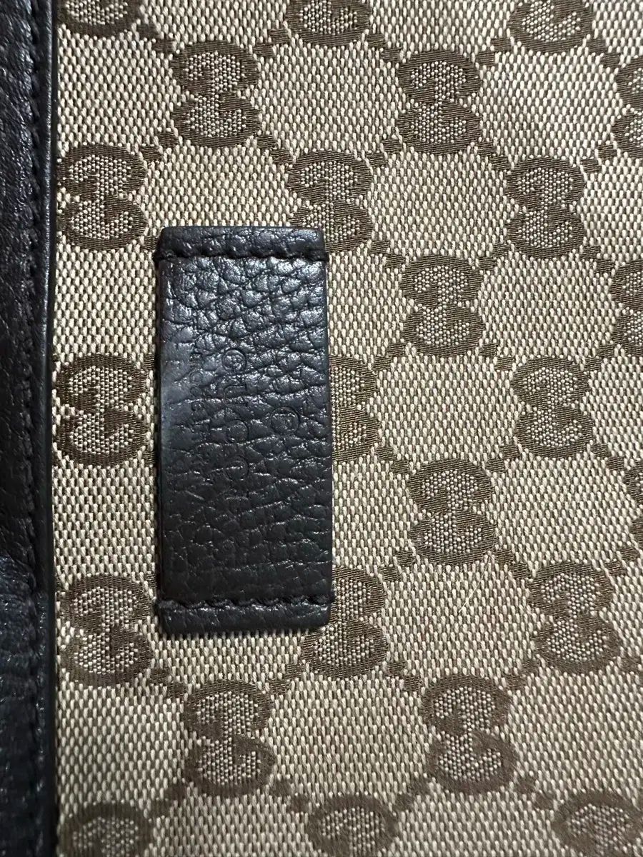 グッチ カンバス クロス メッセンジャーバッグ