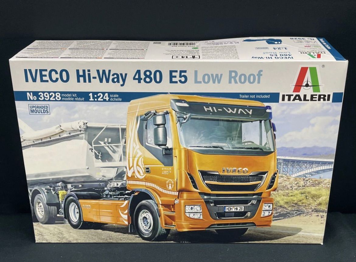 【新品】イヴェコ ハイウェイ 480 E5 ロールーフ 1/24 イタレリ 1/24 トラックシリーズ イヴェコ ハイウェイ 480 E5 トラック