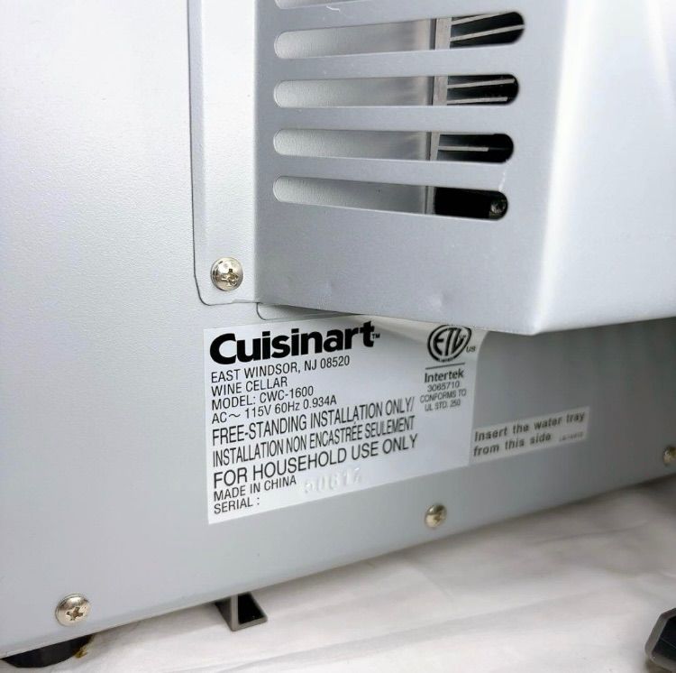 Cuisinart CWC-1600 コンパクトなワインセラー 2025年】ワインセラーの