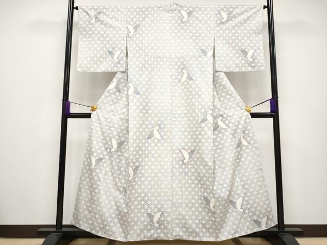 平和屋本店■極上　本場大島紬　白大島　9マルキ　舞蝶文　ほていや扱い　逸品　未使用　CYAA2405s5 平和屋本店□極上 本場大島紬 白大島 9マルキ 舞蝶文 ほていや扱い