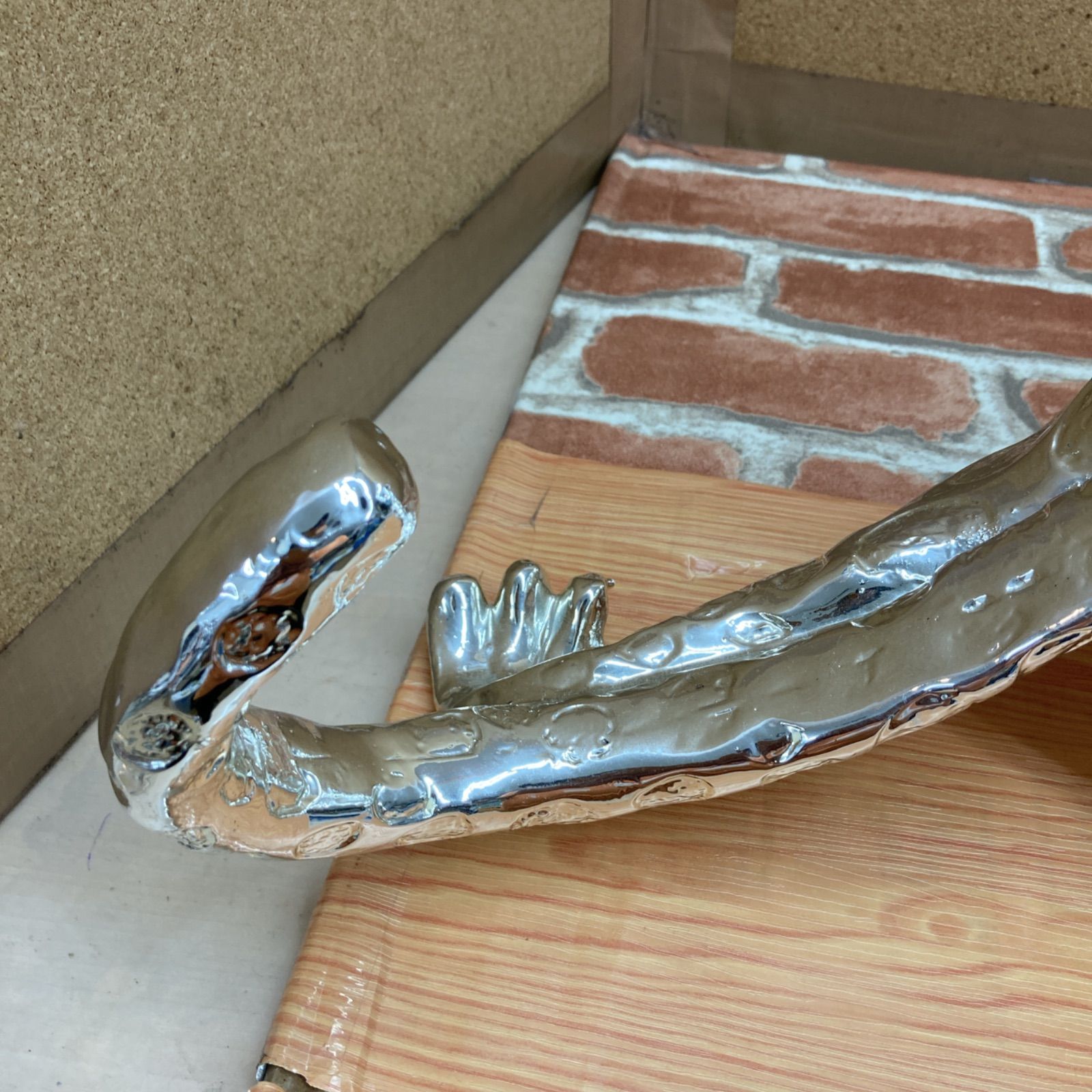 ヒョウの置物 幅97cm