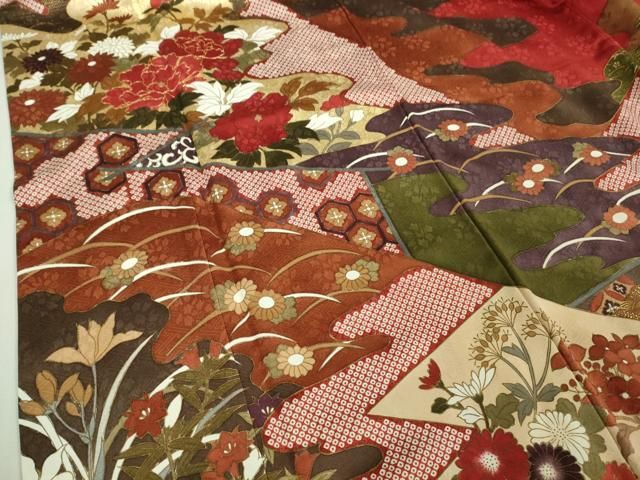 平和屋本店□極上 皇室献上作家 藤井寛 振袖 山路霞に百花の図 金彩