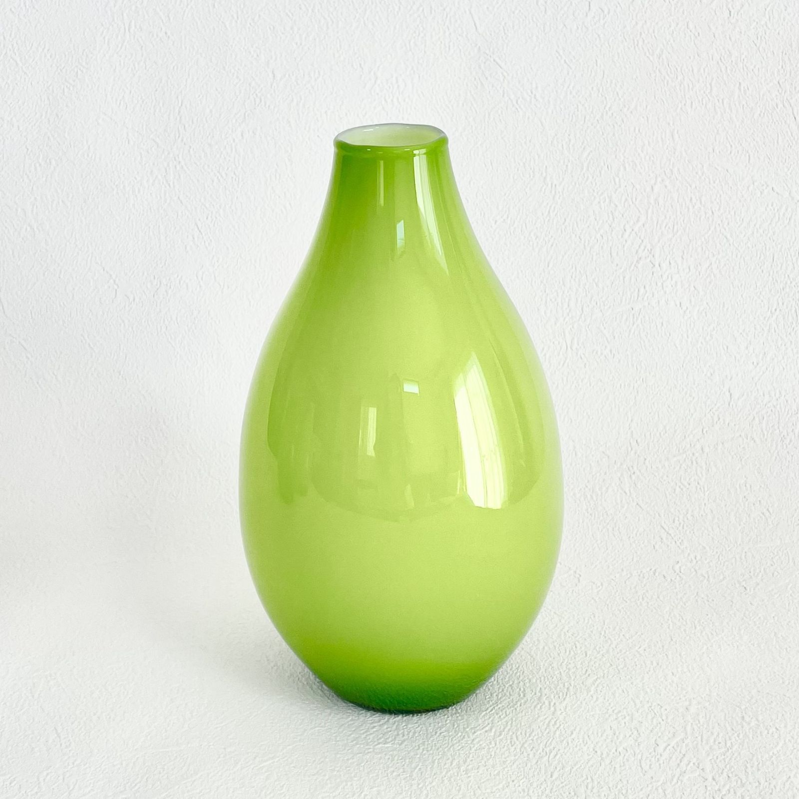 公式の店舗 新品 未使用 ドロップフラワーベース グリーン 花瓶 Www Afdservex Es Www Afdservex Es