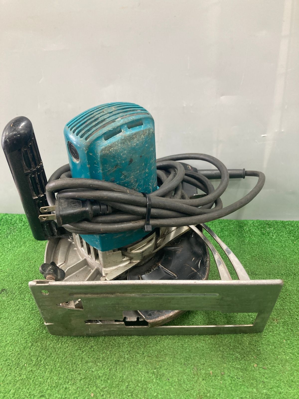 0922 makita